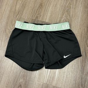 Dark Gray & Mint Green Nike Training Shorts Size Small